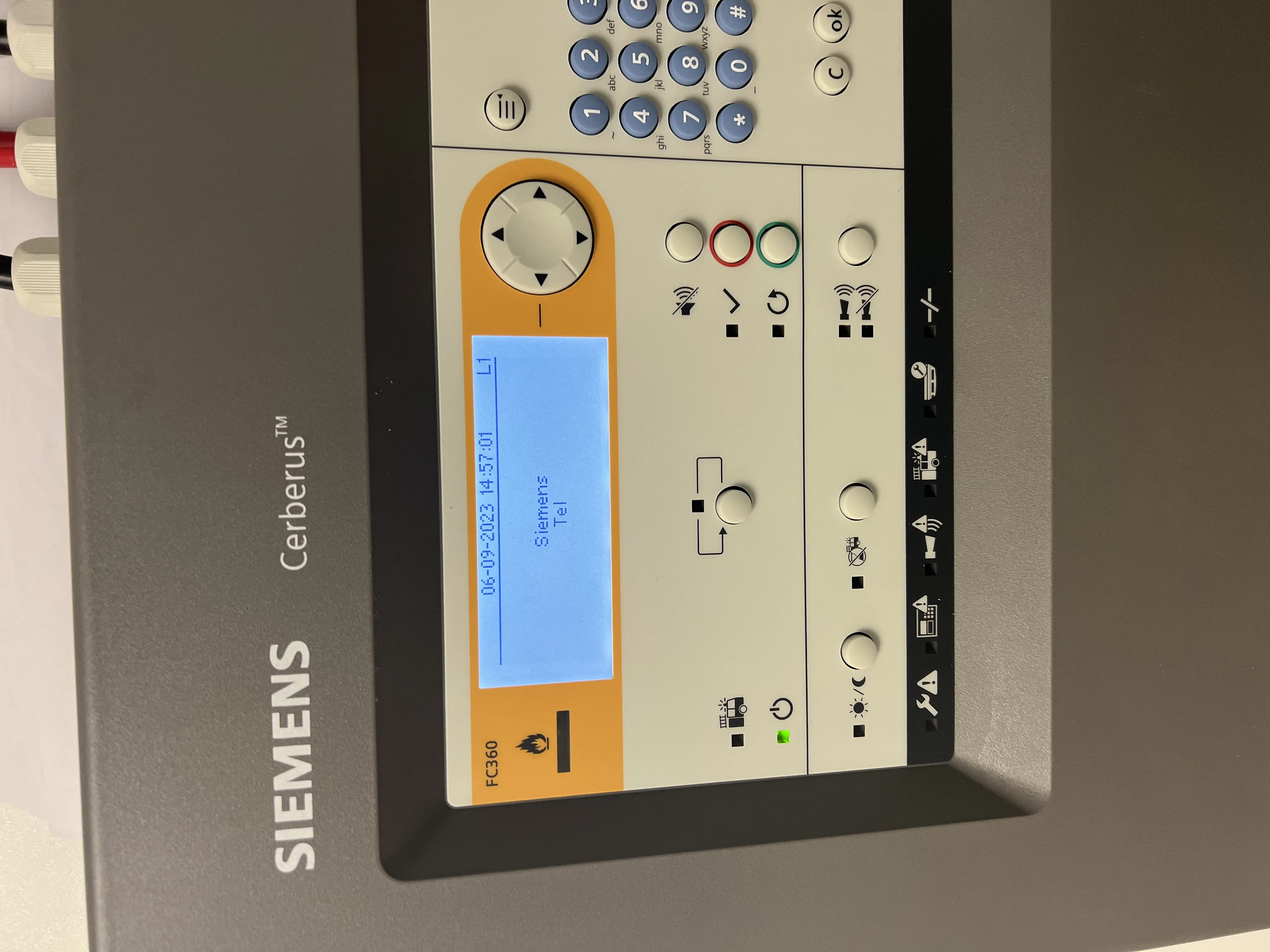 Siemens Cerberus Brandmeldezentrale FC360