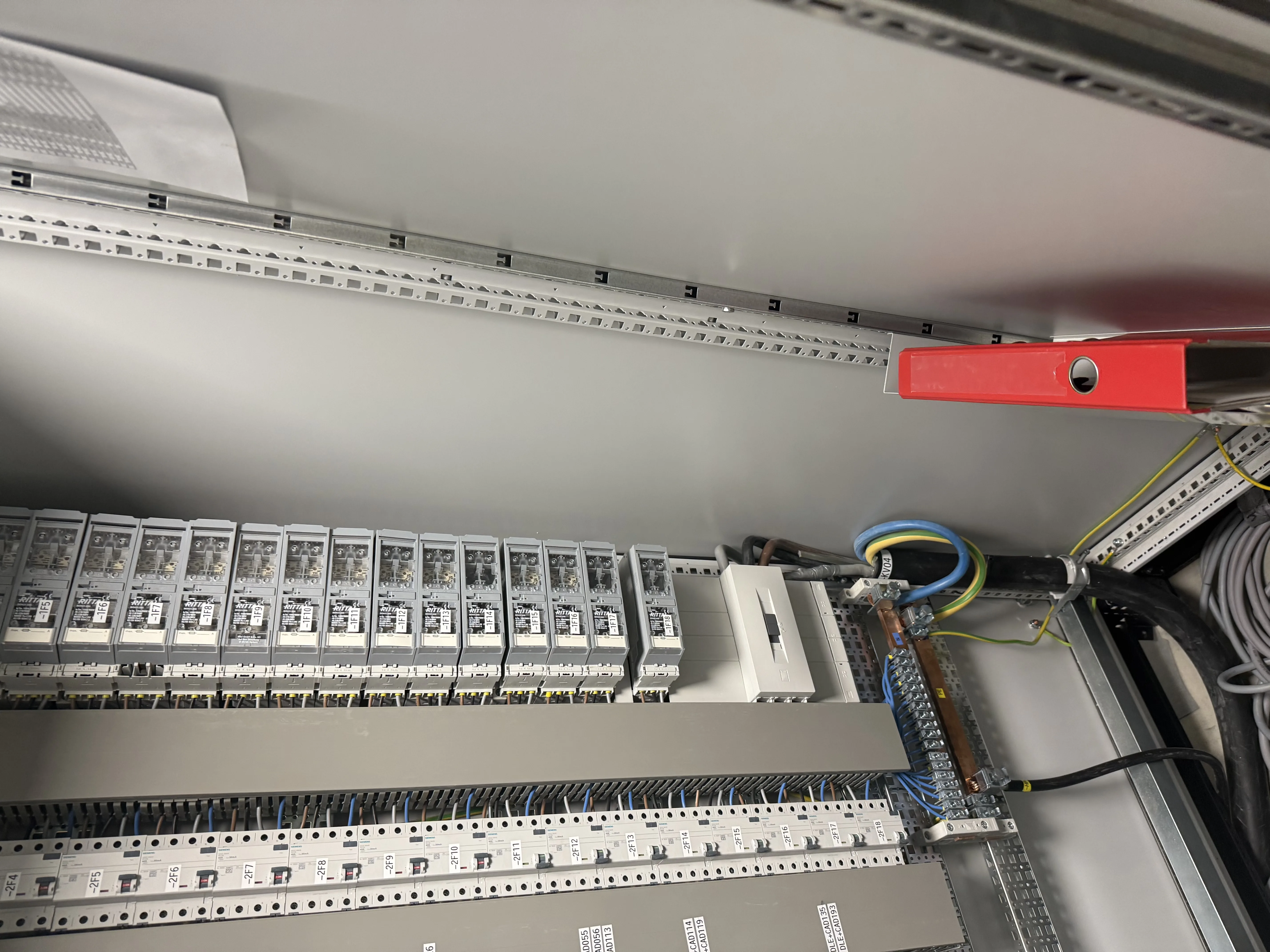 Unterverteilung in einer Containeranlage
